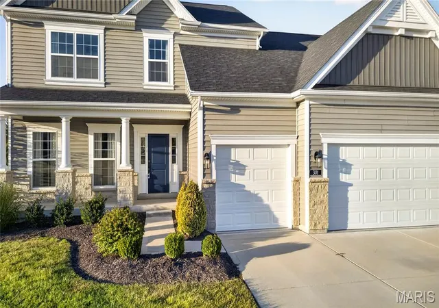 Photo 2 of Single family home for sale at 301 Healthy Wy, St Charles, MO 63304 | MLS# MIS26026982 | Listing updated on 2026-10-18