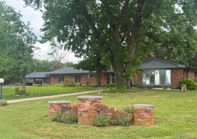 1st image of 26541 Lake Shore Rd, Lebanon, MO 65536 | MLS# MIS26027016