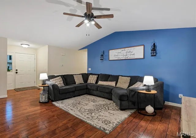 4th image of 42 N Kern Dr, O Fallon, MO 63366 | MLS# MIS26027022