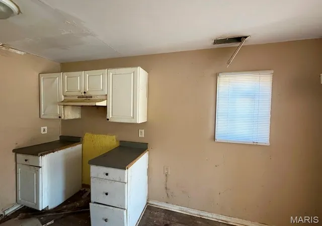 3rd image of 10165 Count Dr, St Louis, MO 63136 | MLS# MIS26027023