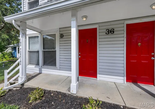 3rd image of 36 Lee Dr #C & D, St Charles, MO 63301 | MLS# MIS26027108