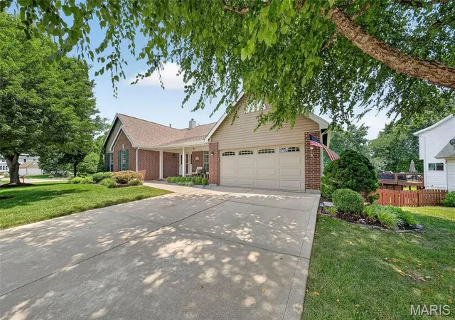 3rd image of 7462 Little Oaks Dr Dr, O Fallon, MO 63368 | MLS# MIS26027152