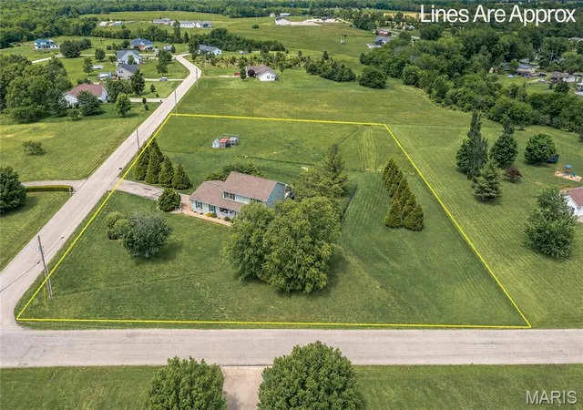 1st image of 301 Ridgewood Ct, Farmington, MO 63640 | MLS# MIS26027165