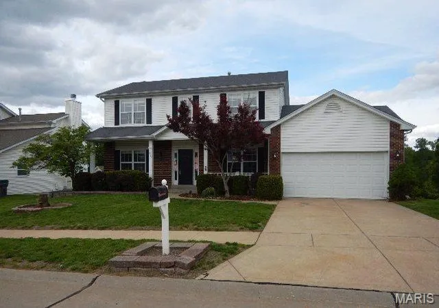 Photo 1 of Sale Pending at 3335 Hampton Xing, Saint Charles, MO 63303 | MLS# MIS26027178 | Listing updated on 2026-06-19