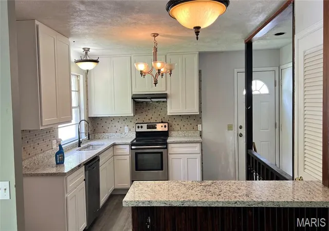 2nd image of 12075 Nero Dr, Florissant, MO 63033 | MLS# MIS26027181