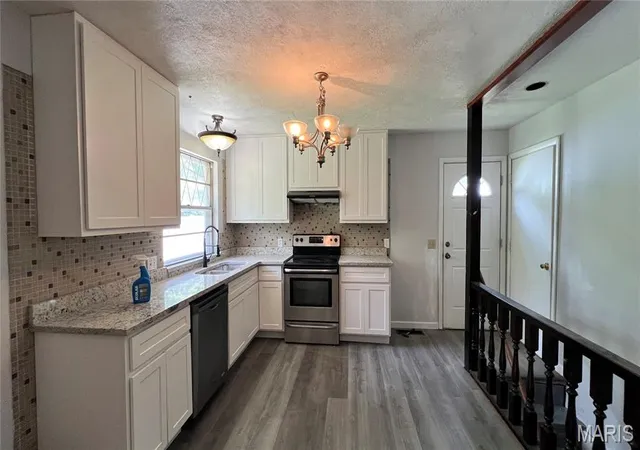 4th image of 12075 Nero Dr, Florissant, MO 63033 | MLS# MIS26027181