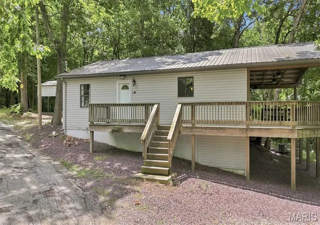 4th image of 74 Circle Dr Dr, Ironton, MO 63650 | MLS# MIS26027197