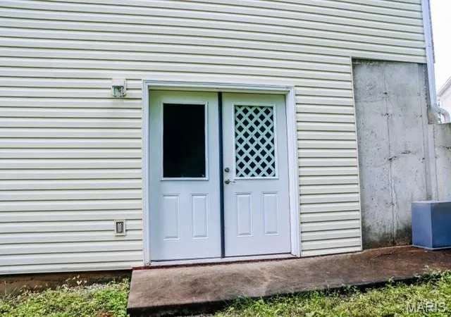 Homes for sale in De Soto, MO | 802 Donaldson St, De Soto, MO 63020 | MLS# MIS26027230