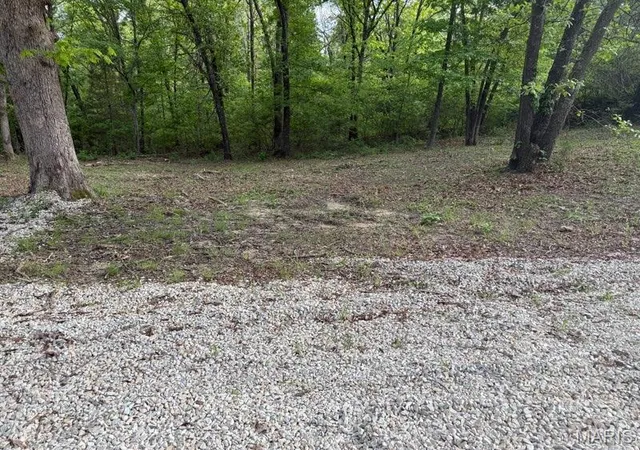 Homes for sale in St Clair, MO | 1512 Oakwood Dr, St Clair, MO 63077 | MLS# MIS26027336