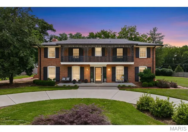 5th image of 1 The Prado, Ladue, MO 63124 | MLS# MIS26027340