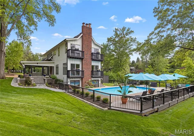 Photo 1 of Single family home for sale at 12001 Robyn Park Dr, Saint Louis, MO 63131 | MLS# MIS26027352 | Listing updated on 2026-09-14