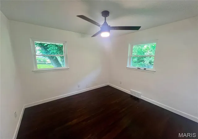 Photo 3 of Sale Pending at 83 Grand Circle Dr, Maryland Heights, MO 63043 | MLS# MIS26027354 | Listing updated on 2026-07-20