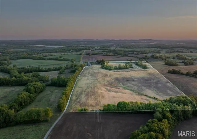 Homes for sale in Elsberry, MO | 000 Walnut Hill Lane / Hwy B, Elsberry, MO 63343 | MLS# MIS26027365