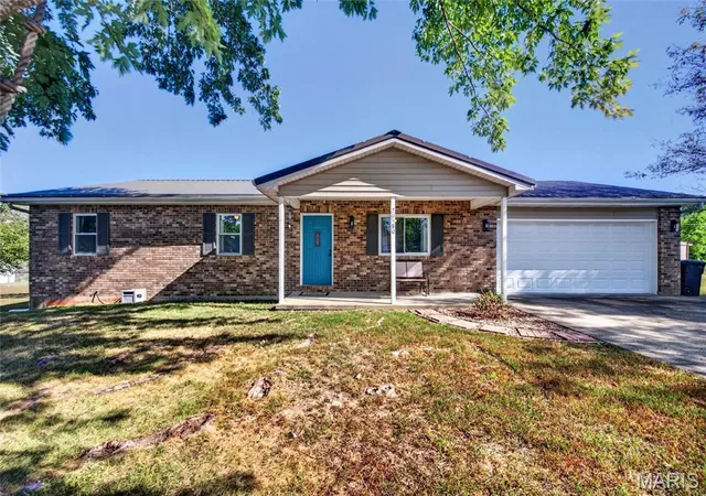 Photo 1 of Single family home for sale at 20580 Sedalia Rd, Waynesville, MO 65583 | MLS# MIS26027417 | Listing updated on 2026-09-06