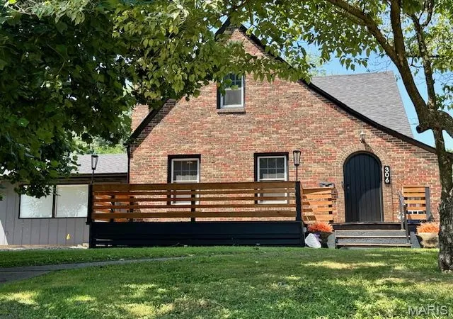 Photo 2 of Single family home for sale at 306 S Ashland Ave, Palmyra, MO 63461 | MLS# MIS26027443 | Listing updated on 2026-09-21