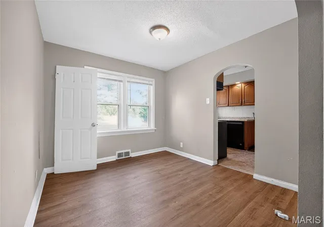 Photo 4 of Single family home for sale at 4701 Nelson Dr, Saint Louis, MO 63121 | MLS# MIS26027497 | Listing updated on 2026-09-03