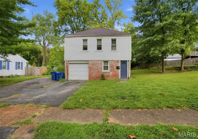 Single family home for sale at 615 Derinda Ave, Saint Louis, MO 63135 | MLS# MIS26027560