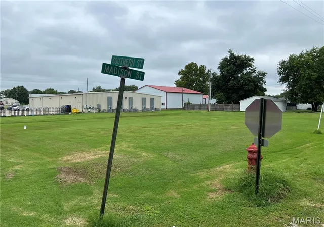 Photo 1 of Land for sale at 201 Southern St, Gillespie, IL 62033 | MLS# MIS26027568 | Listing updated on 2026-09-15