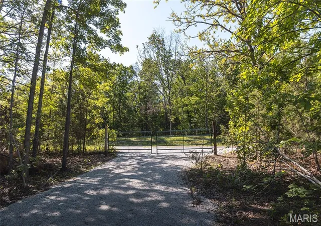Homes for sale in Edgar Springs, MO | 4 Hwy Ff, Edgar Springs, MO 65462 | MLS# MIS26027668