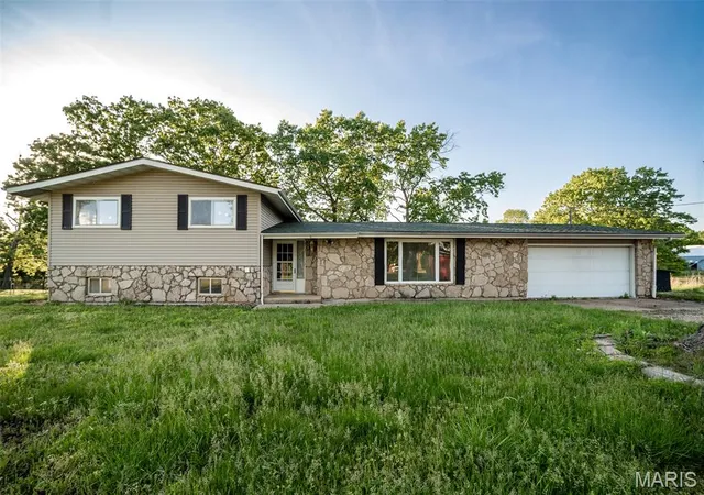 Homes for sale in Waynesville, MO | 22985 Reporter Rd, Waynesville, MO 65583 | MLS# MIS26027691