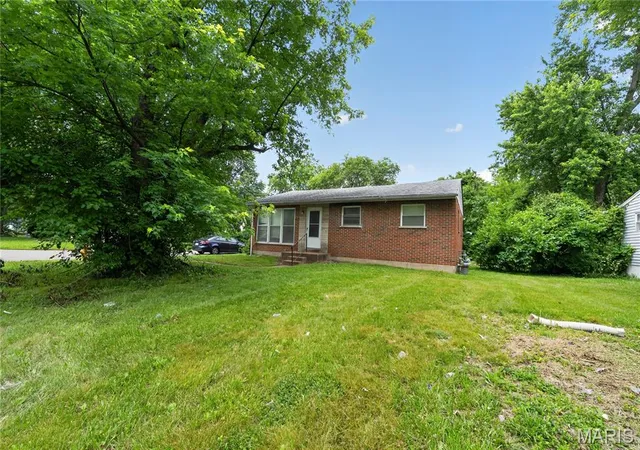 Photo 4 of Single family home for sale at 11617 Larimore Rd, Saint Louis, MO 63138 | MLS# MIS26027702 | Listing updated on 2026-09-30