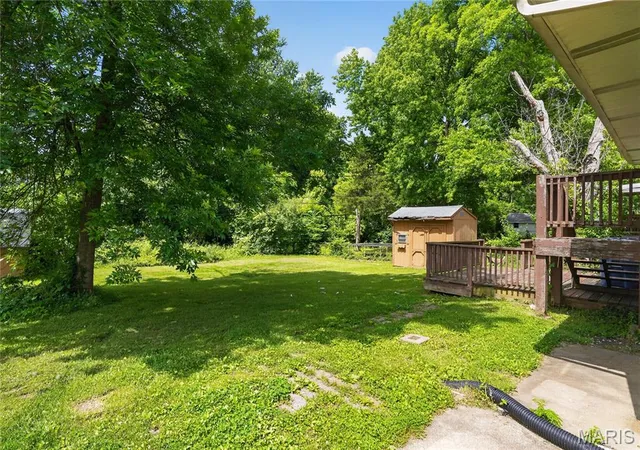 Photo 2 of Sale Pending at 1420 Columbus Dr, Saint Louis, MO 63138 | MLS# MIS26027724 | Listing updated on 2026-10-27
