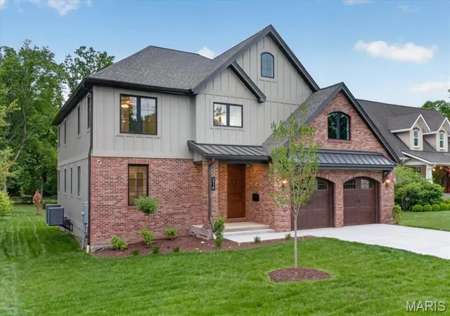 Homes for sale in Kirkwood, MO | 216 W Essex Ave, Kirkwood, MO 63122 | MLS# MIS26027729