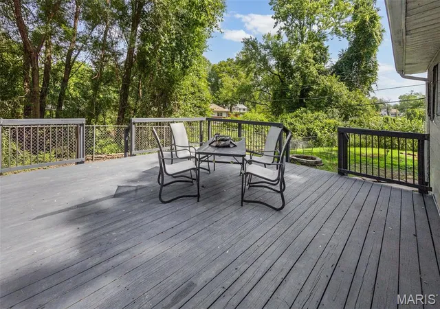 Photo 3 of Sale Pending at 7019 W B St, Belleville, IL 62223 | MLS# MIS26027800 | Listing updated on 2026-09-04