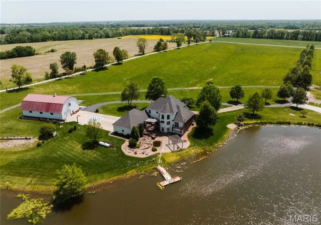 Homes for sale in Moscow Mills, MO | 3869 Hwy C, Moscow Mills, MO 63362 | MLS# MIS26027823