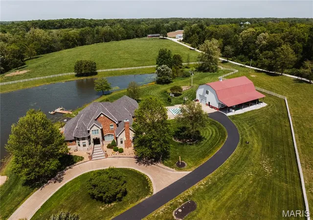 Homes for sale in Moscow Mills, MO | 3869 Hwy C, Moscow Mills, MO 63362 | MLS# MIS26027823
