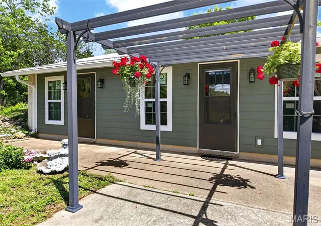 Homes for sale in Steelville, MO | 17348 Hwy 19, Steelville, MO 65565 | MLS# MIS26027829