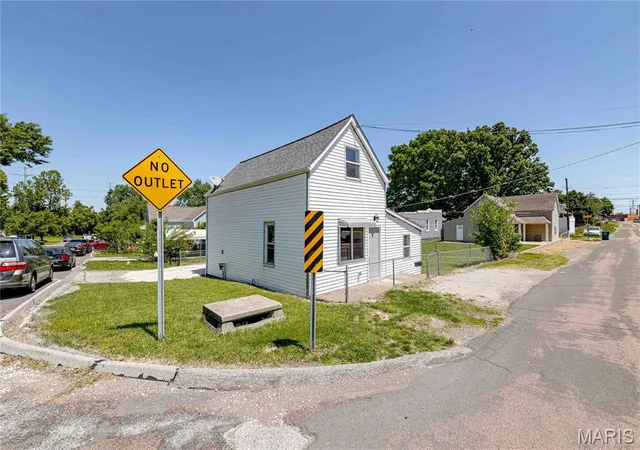 Homes for sale in Mehlville, MO | 419 Little Broadway St, Mehlville, MO 63125 | MLS# MIS26027873