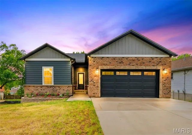 1st image of 208 E 6th St, Washington, MO 63090 | MLS# MIS26027888
