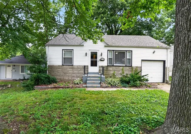 Homes for sale in Saint Louis, MO | 415 Millman Dr, Saint Louis, MO 63135 | MLS# MIS26027894