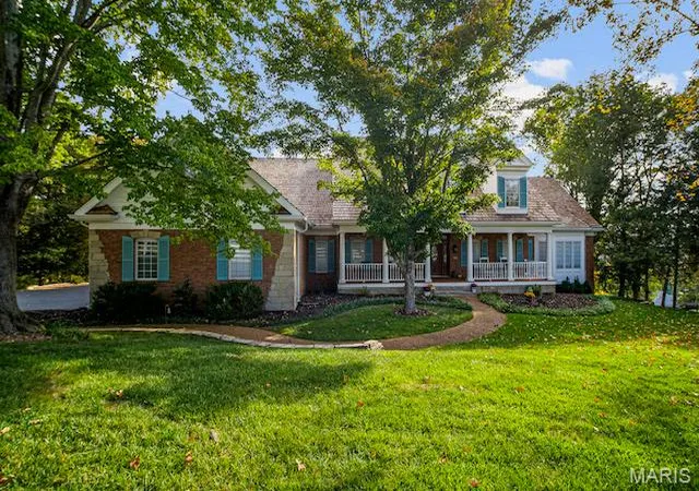Homes for sale in St Albans, MO | 237 Saint Andrews Dr, St Albans, MO 63073 | MLS# MIS26027938