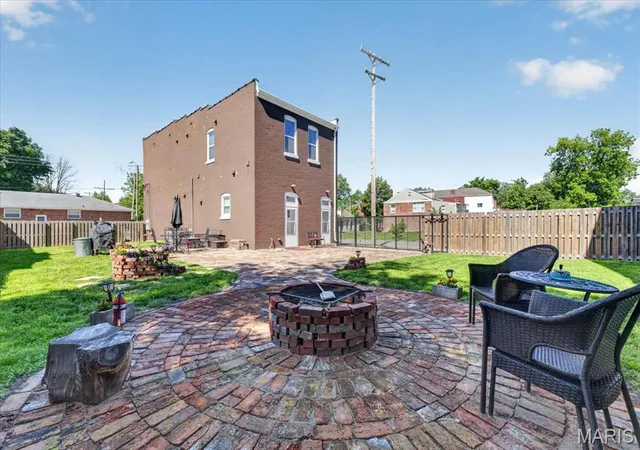 Photo 2 of Multi family home for sale at 125 W Steins St, Saint Louis, MO 63111 | MLS# MIS26027945 | Listing updated on 2026-08-25