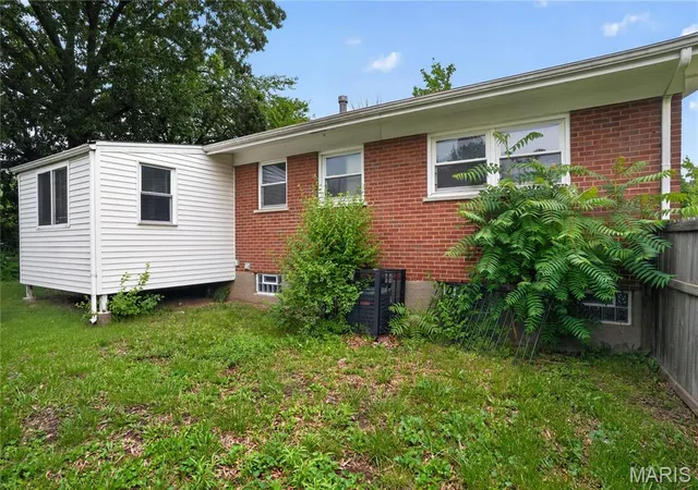 Homes for sale in Saint Louis, MO | 1500 Highmont Dr, Saint Louis, MO 63136 | MLS# MIS26027988