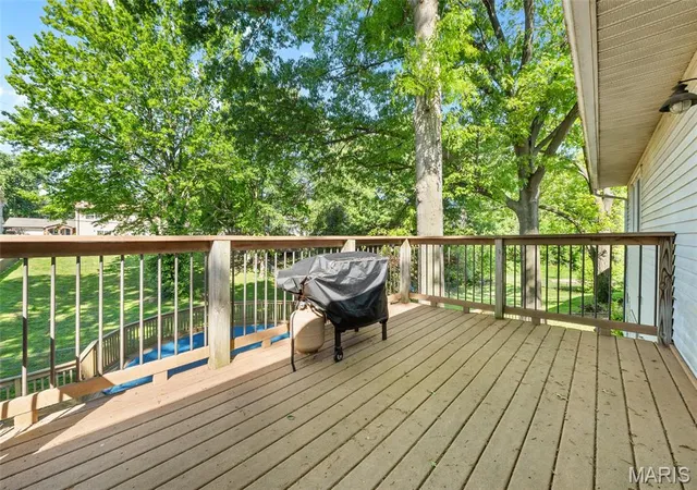 Homes for sale in East Alton, IL | 5 Beatrice Ct, East Alton, IL 62024 | MLS# MIS26028011