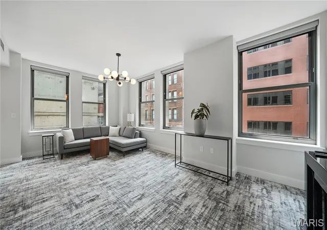 Homes for sale in St Louis, MO | 314 N Broadway #806, St Louis, MO 63102 | MLS# MIS26028112