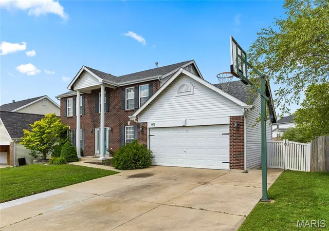 3rd image of 602 Autumn Creek Dr, Wentzville, MO 63385 | MLS# MIS26028133