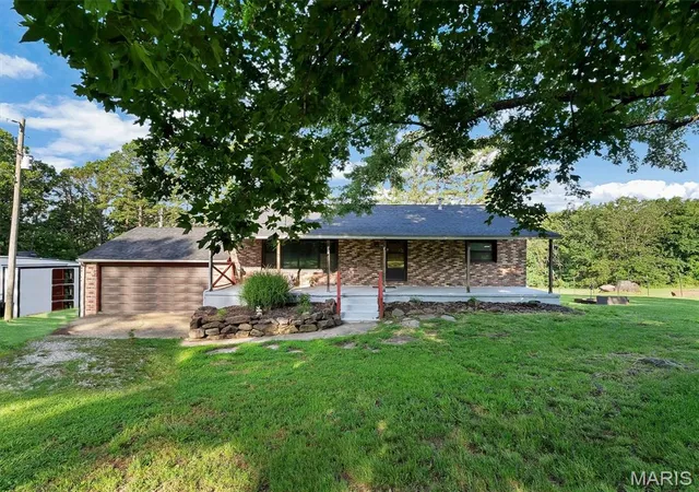 Homes for sale in Leasburg, MO | 1152 Nixon School Rd, Leasburg, MO 65535 | MLS# MIS26028138