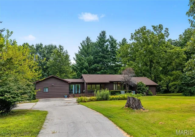 1st image of 841 Dilworth Rd, Lebanon, MO 65536 | MLS# MIS26028168