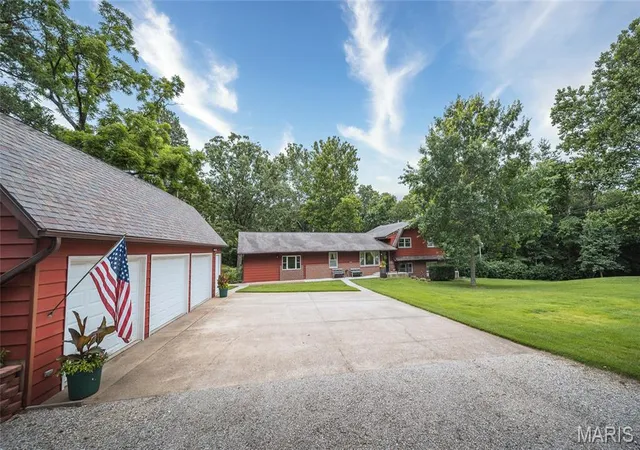 1st image of 21482 Teardrop Rd, Devils Elbow, MO 65457 | MLS# MIS26028181