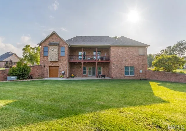 Photo 3 of Single family home for sale at 929 Castle Rock Ave, Lebanon, MO 65536 | MLS# MIS26028190 | Listing updated on 2026-10-04