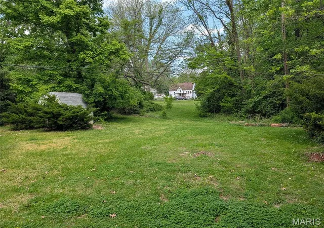 Homes for sale in Belleville, IL | 20 Marlo Dr, Belleville, IL 62226 | MLS# MIS26028223