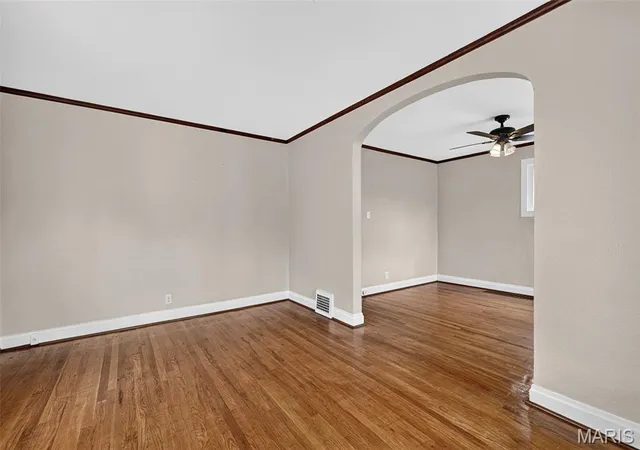 Photo 3 of Sale Pending at 6425 Hoffman Ave, St Louis, MO 63139 | MLS# MIS26028293 | Listing updated on 2026-08-31