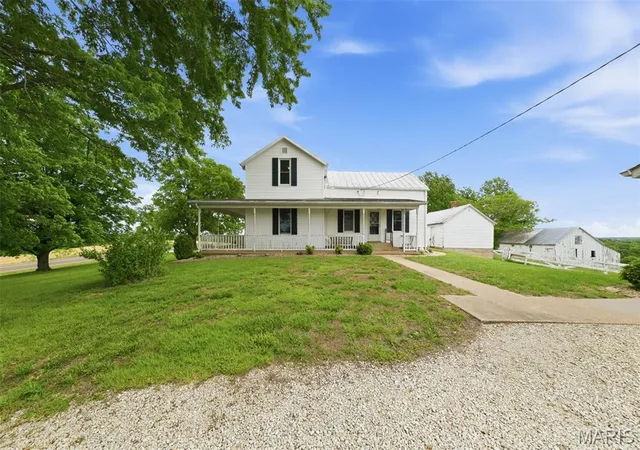 Homes for sale in New Haven, MO | 9094 Hwy 100, New Haven, MO 63068 | MLS# MIS26028294