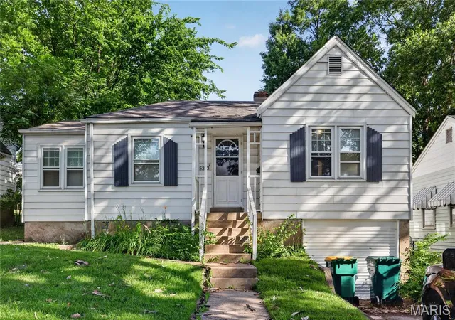 Photo 2 of Single family home for sale at 5333 Olene Dr, Saint Louis, MO 63121 | MLS# MIS26028303 | Listing updated on 2026-09-03