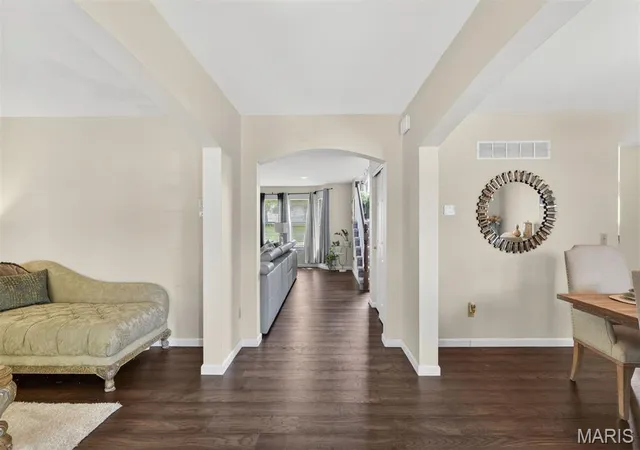2nd image of 102 August Pl, Florissant, MO 63034 | MLS# MIS26028306