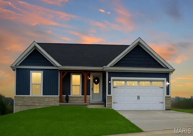 Photo 1 of Sale Pending at 302 Heritage Valley Dr, New Haven, MO 63068 | MLS# MIS26028336 | Listing updated on 2026-08-04